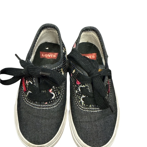 Levi's Kids Black Floral Sneakers - Picture 3 of 5